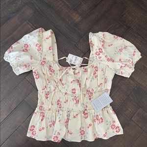 Floral top in size S
